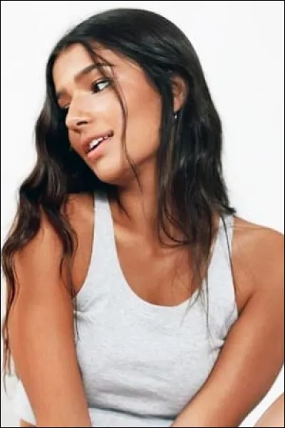 Qui interprète le rôle de Luz ?