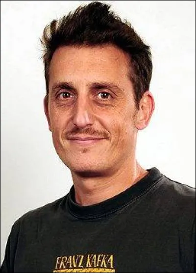 Qui interprète le rôle d'Augusto ?