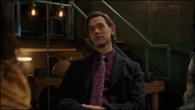 Que décide Perceval à la fin de la saison 6 après avoir été abattu par les héros ?