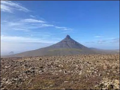 'Le Pouce'' est un sommet des îles Kerguelen, il est donc ...
