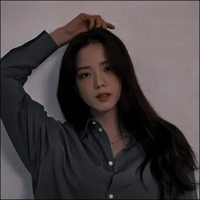 Quel est son label (également celui de Blackpink) ?