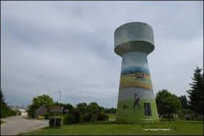 Si vous voulez voir ce château d'eau peint, rendez-vous à Prasville. Village de l'aire d'attraction Chartraine, il se situe dans le département ...