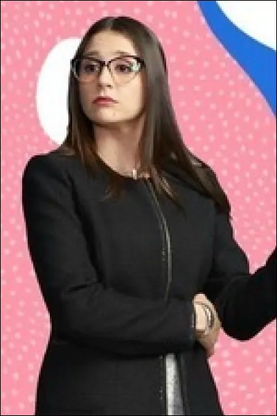 Pourquoi Mercedes interdit-elle à Mía de participer au premier championnat ?