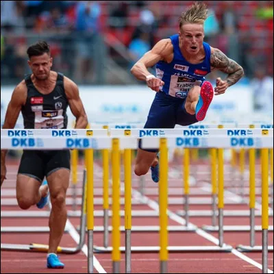 Quel futur ministre français des Sports a été champion olympique dathlétisme sur 110 mètres haies ?