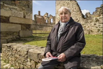 Robert Hébras, dernier survivant du massacre d'Oradour-sur-Glane est décédé le 11 février...