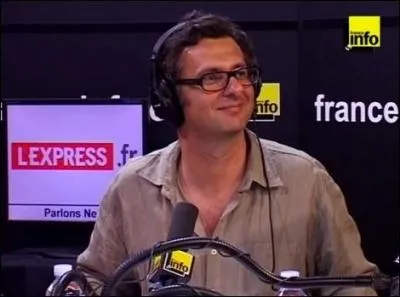 On a appris jeudi que le chroniqueur de France Info David Abiker quitte cette radio pour Europe 1. Que disait-il le mme jour dans Le Nouvel Obs ?