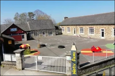 Quelle est la proportion d'enfants scolarisés dans le réseau de l'enseignement privé en France ?