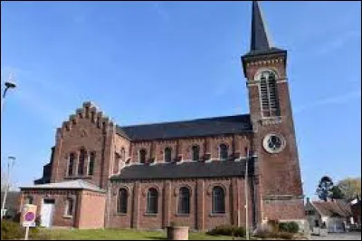 Pour finir, je vous emm&egrave;ne dans les Hauts-de-France, &agrave; Troisvilles. Commune de l'arrondissement de Cambrai, elle se situe dans le d&eacute;partement ...