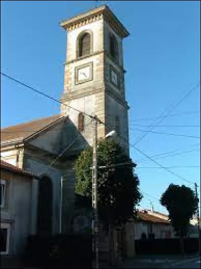 Voici l'&eacute;glise Saint-Gangoulf, &agrave; Guessling-H&eacute;mering. Commune de l'aire d'attraction de Saint-Avold, elle se situe dans le d&eacute;partement ...