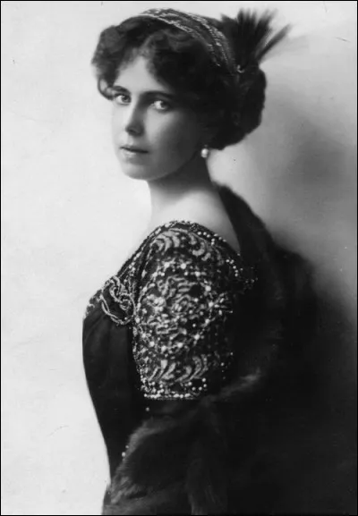 Quel est le nom complet de B&eacute;atrice de Saxe-Cobourg-Gotha ?