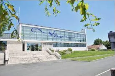 Coulounieix-Chamiers, 7 300 habitants et 5e ville du département, appartient à l'agglomération de ...