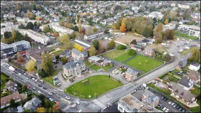 Bois-Guillaume, 14 300 habitants, appartient à l'agglomération de ...