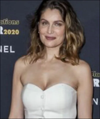 Qui est cette Laetitia, mannequin, autrice et réalisatrice française ?