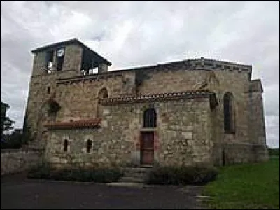 Vous avez sur cette image l'église Sainte-Madeleine, à Estandeuil. Commune Puydômoise, elle se situe en région ...