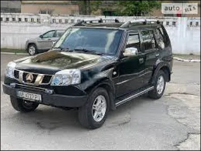 Ce n'est pas un Nissan, mais un Baw Reach, qui est un clone du ...