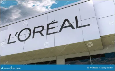 Année : 1922 - 2017 
Nationalité : Française 
Profession : Femme d’affaires 
Elle fut la principale actionnaire du groupe « L’Oréal ».