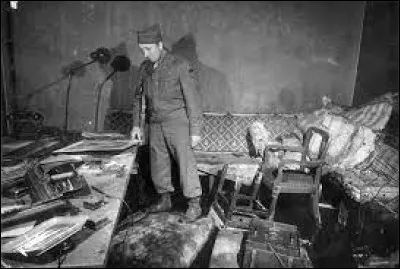 Dans quelle ville Adolf Hitler est-il décédé, le 30 avril 1945 ?