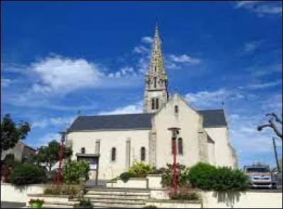 Quittons le Nord-Est pour le Centre-Ouest. Je vous emmène à Coulonges-Thouarsais, commune de l'arrondissement de Bressuire, située dans le département ...