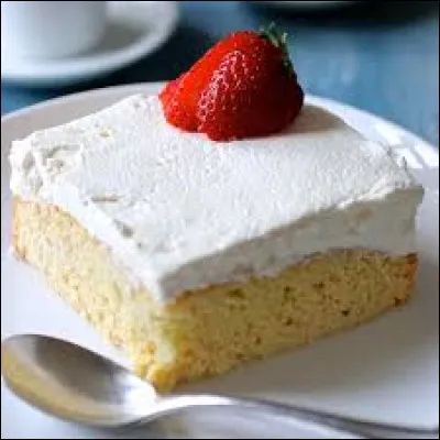 Le gâteau tres leches est un dessert aux :