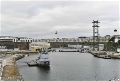 La Penfeld est un fleuve qui traverse la ville de La Rochelle.