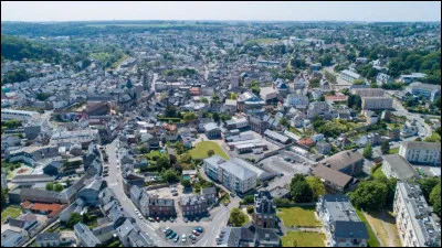 Où se trouve Montivilliers, ville de 15 500 habitants ?