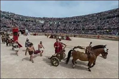 Lesquels de ces jeux se déroulent en juillet ?