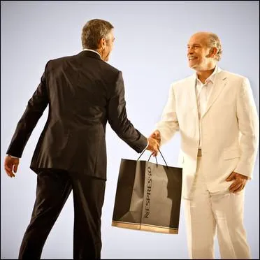 Ensemble Ils vantent les qualits de. .