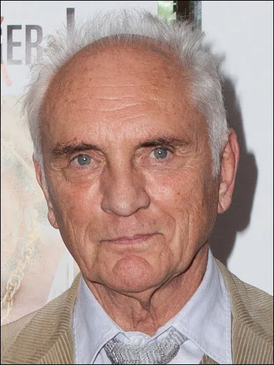 Qui interprète le rôle de "Malcolm" ?