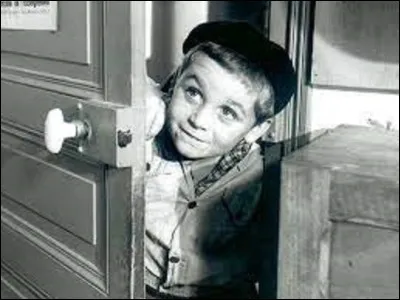 En 1962, sort le film comique culte, tiré du roman de Louis Pergaud publié en 1912, ''La Guerre des boutons''. Qui est le réalisateur de ce long métrage ?