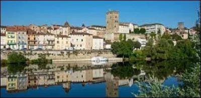 Dans quel département de la région Occitanie se situe la ville de Cahors ?