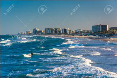 Si je vais en vacances en Vendée, dans quel océan vais-je nager ?