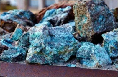 Quel est ce métal surnommé ''le métal bleu'' ?