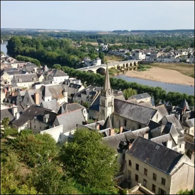 La Riche, 10 300 habitants et 10e ville du département, appartient à l'agglomération de ...