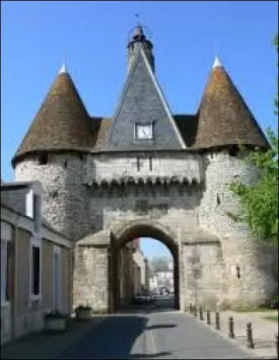 Déols, 7 600 habitants et 3e ville du département, appartient à l'agglomération de ...