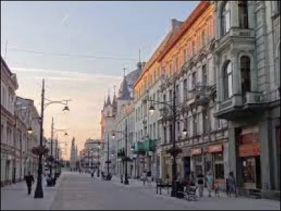 Cette grande ville polonaise de 670 000 habitants, c'est ...