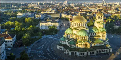 Dans quel pays se trouve Sofia ?