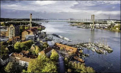 Dans quel pays se trouve Göteborg ?