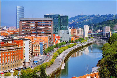 Dans quel pays se trouve Bilbao ?