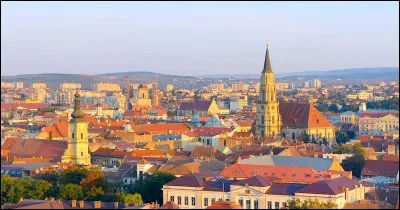 Dans quel pays se trouve Cluj-Napoca ?