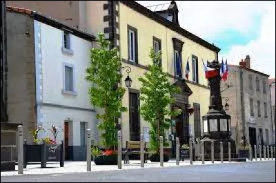 Gerzat, 10 300 habitants et 10e ville du département, appartient à l'agglomération de ...