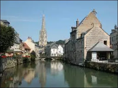 Où se trouve Harfleur, 8 300 habitants ?