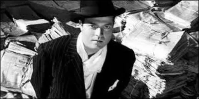 Qui est le réalisateur du film "Citizen Kane" relatant lascension d'un magna de la presse en 1941 ?