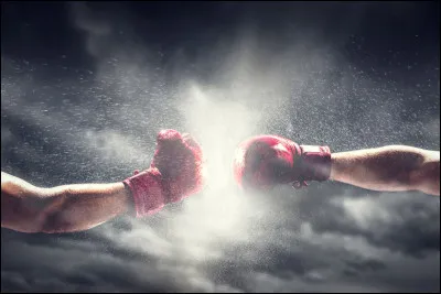 Quel est le nom du poids des boxeurs (boxe anglaise) professionnels pesant moins de 47,128 kg ?