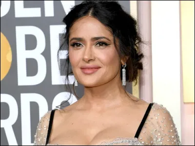 Qui est cette actrice mexicano-américano-libanaise qui joue le rôle de ''Bella Flores'' dans le film ''Prof poids lourd'' ?