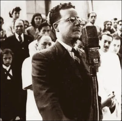 À quel parti politique participe-t-il dès 1929 ?