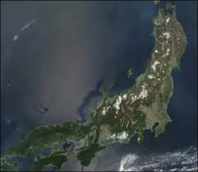 Quelle est la plus grande île du japon ?