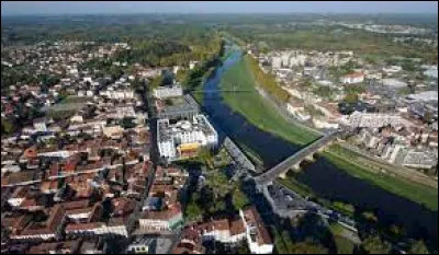 Dax : quel cours d'eau traverse Dax ?