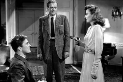 Quel est ce film de 1946, avec Barbara Stanwyck Lizabeth Scott et 
Kirk Douglas, dans lequel la jeune Martha tue sa tante Mrs Ivers ?