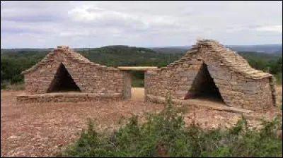 Je vous emmène en Occitanie, à la découverte du Super-Cayrou, à Gréalou. Village de l'arrondissement de Figeac, dans le parc naturel régional des Causses du Quercy, il se situe dans le département ...