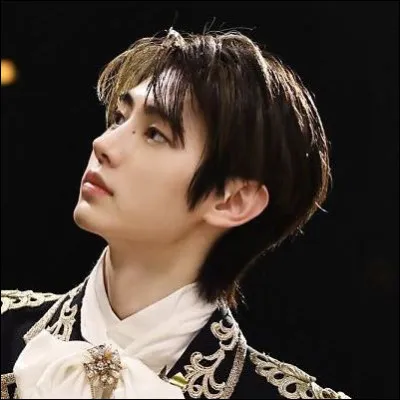 Comment est-il surnommé ?